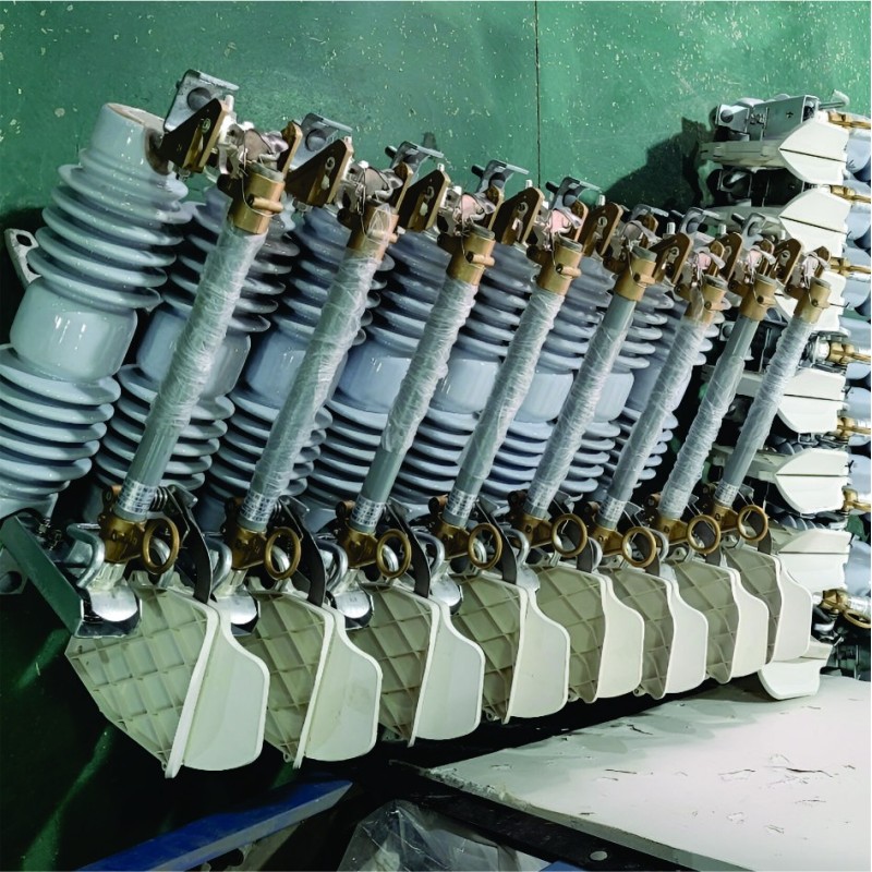 Single Phase Disconnector Type Distribution 17,5 kV - BIL 95/100 (Outdoor)